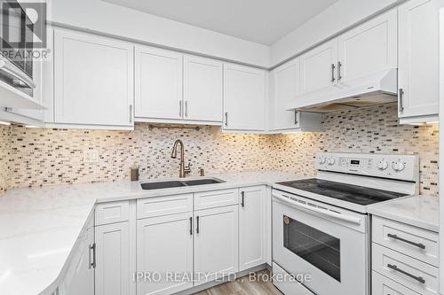 1601 - 298 Jarvis Street, Toronto, ON - Indoor Photo Showing Kitchen With Double Sink With Upgraded Kitchen