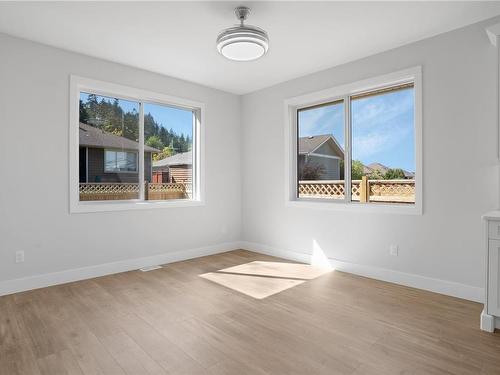 179 Francis Pl, Ladysmith, BC - Indoor Photo Showing Other Room