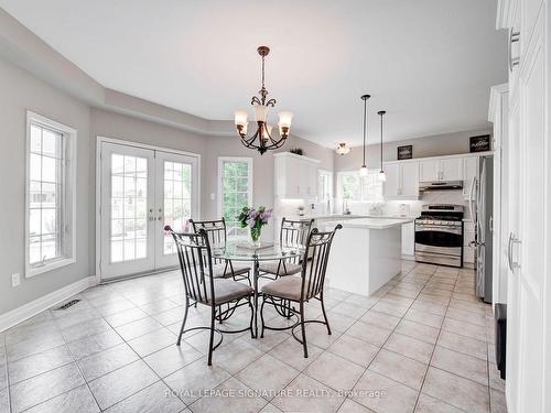 2547 Armour Cres, Burlington, ON - Indoor Photo Showing Dining Room