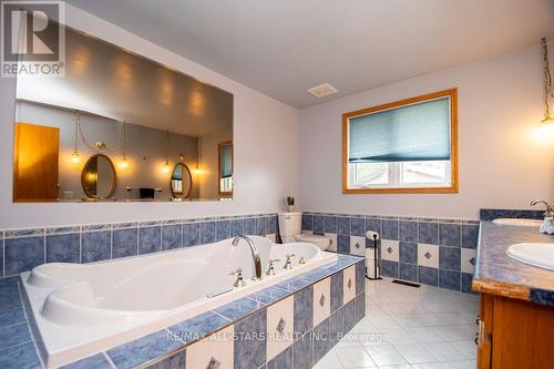 41 Beers Road, Kawartha Lakes, ON - Indoor Photo Showing Bathroom