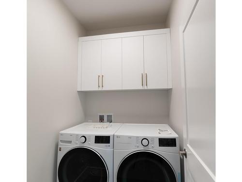 1155 Silver Spray Dr, Sooke, BC - Indoor Photo Showing Laundry Room