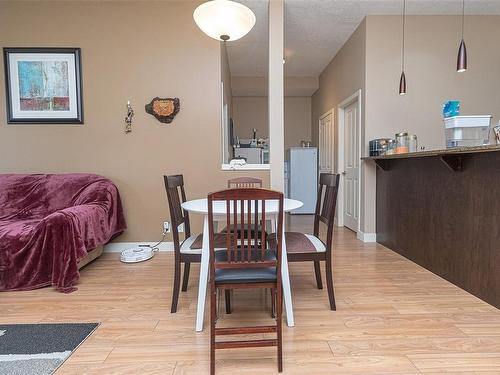 204-623 Treanor Ave, Langford, BC - Indoor Photo Showing Dining Room