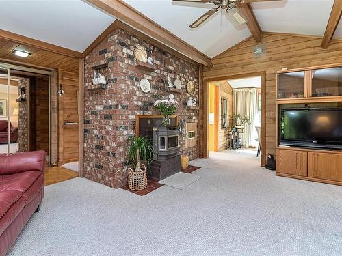 1600 Seacrest Rd, Nanoose Bay, BC - Indoor Photo Showing Other Room With Fireplace