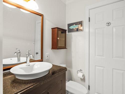1498 Cranbrook Pl, Saanich, BC - Indoor Photo Showing Bathroom