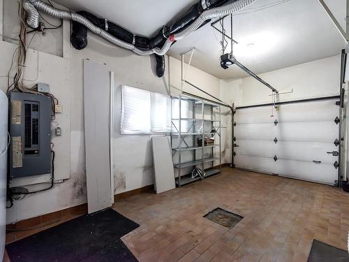 Garage - 428 Av. Woodlea, Mont-Royal, QC - Indoor Photo Showing Garage