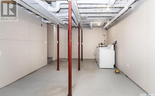 335 E Avenue S, Saskatoon, SK - Indoor Photo Showing Laundry Room