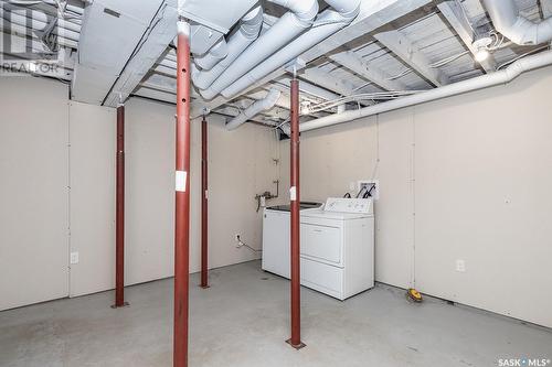 335 E Avenue S, Saskatoon, SK - Indoor Photo Showing Laundry Room