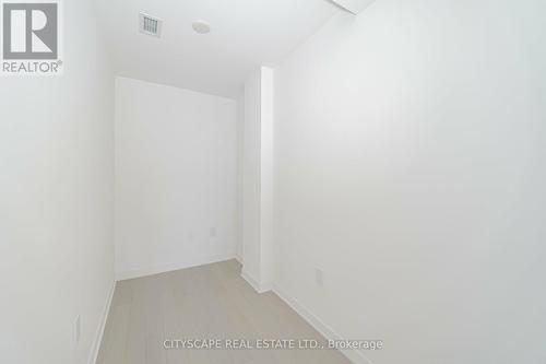 6012 - 3900 Confederation Parkway, Mississauga, ON -  Photo Showing Other Room