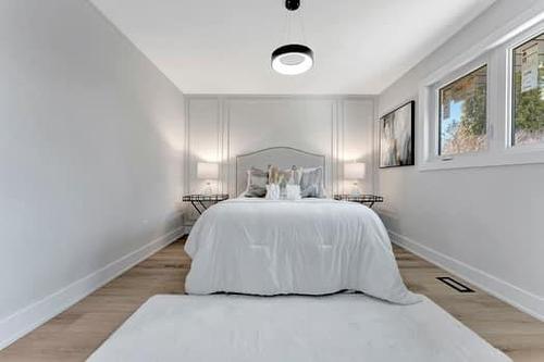 178 Seminole Road, Ancaster, ON - Indoor Photo Showing Bedroom