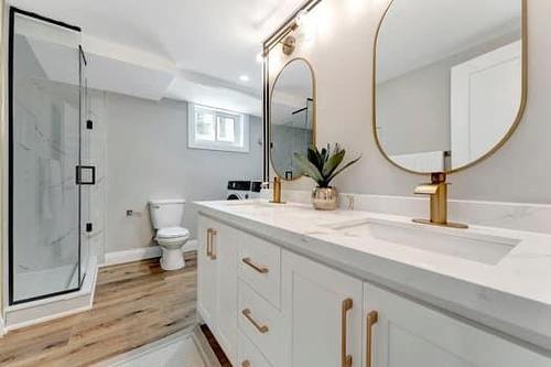 178 Seminole Road, Ancaster, ON - Indoor Photo Showing Bathroom