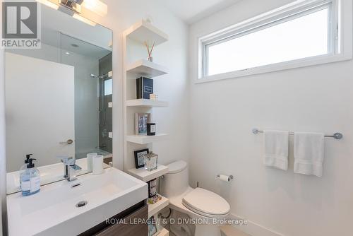 13 Barfield Avenue, Toronto, ON - Indoor Photo Showing Bathroom