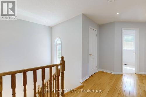 110 Holly Drive, Richmond Hill, ON - Indoor Photo Showing Other Room