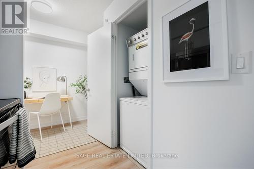 501 - 1420 Dupont Street, Toronto, ON - Indoor Photo Showing Laundry Room