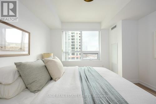 501 - 1420 Dupont Street, Toronto, ON - Indoor Photo Showing Bedroom