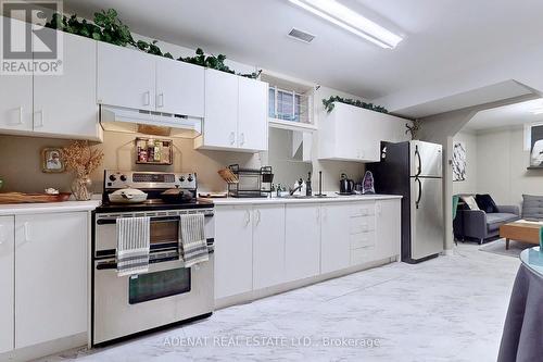 10A Heaton Street, Toronto, ON - Indoor Photo Showing Kitchen