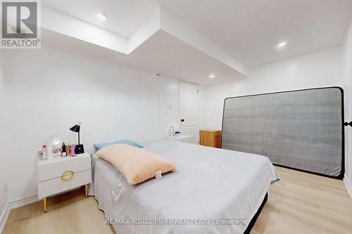 350 Ardagh Road, Barrie, ON - Indoor Photo Showing Bedroom