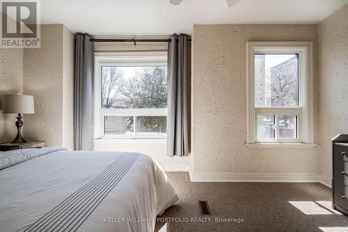 213 Jackson Street E, Hamilton, ON - Indoor Photo Showing Bedroom