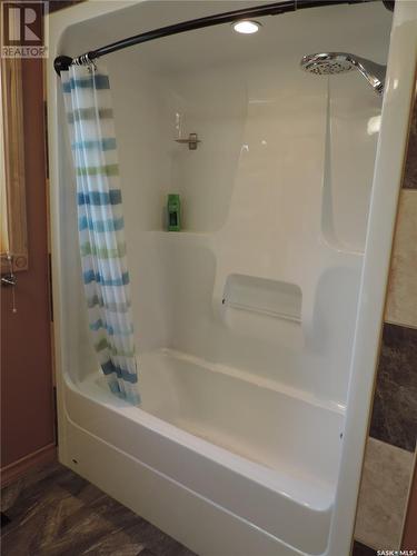 21 Leibel Bay, Balgonie, SK - Indoor Photo Showing Bathroom