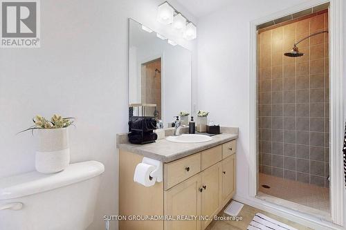 8 Clarke Avenue, Orangeville, ON - Indoor Photo Showing Bathroom