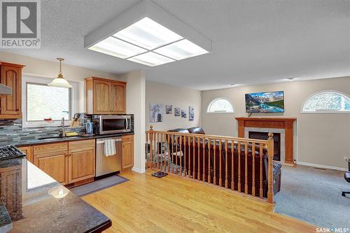 1102 Wascana Highlands, Regina, SK - Indoor Photo Showing Kitchen