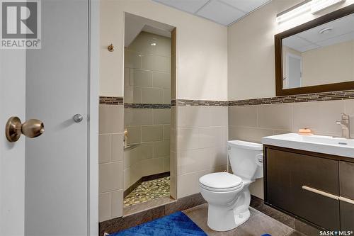 1102 Wascana Highlands, Regina, SK - Indoor Photo Showing Bathroom