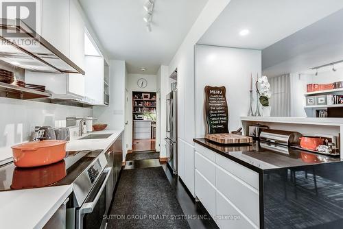 116 Glenrose Avenue, Toronto, ON - Indoor Photo Showing Kitchen