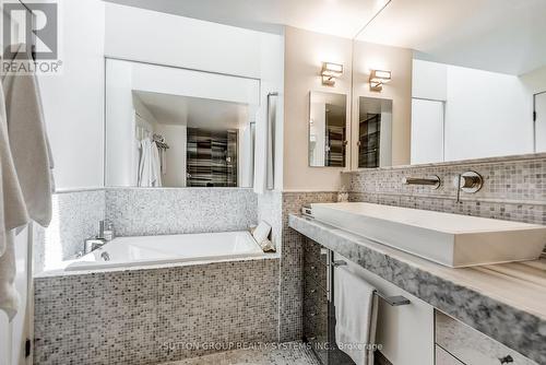 116 Glenrose Avenue, Toronto, ON - Indoor Photo Showing Bathroom