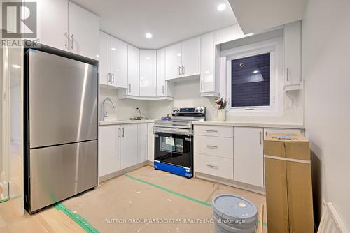 Main - 879 Palmerston Avenue, Toronto, ON - Indoor Photo Showing Kitchen