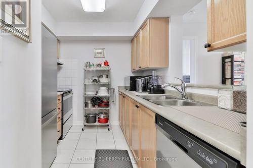 1210 - 3088 Kennedy Road, Toronto, ON - Indoor Photo Showing Kitchen With Double Sink