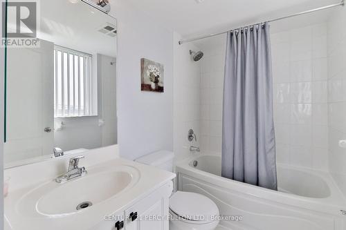 1210 - 3088 Kennedy Road, Toronto, ON - Indoor Photo Showing Bathroom