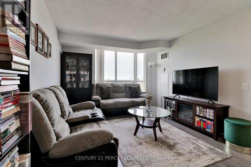 1210 - 3088 Kennedy Road, Toronto, ON - Indoor Photo Showing Living Room