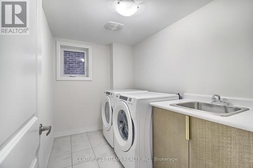 2733 Peter Matthews Drive, Pickering, ON - Indoor Photo Showing Laundry Room