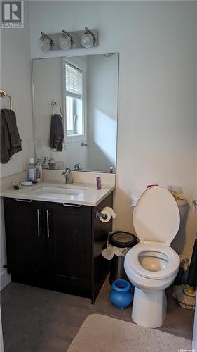 668 Ells Crescent, Saskatoon, SK - Indoor Photo Showing Bathroom