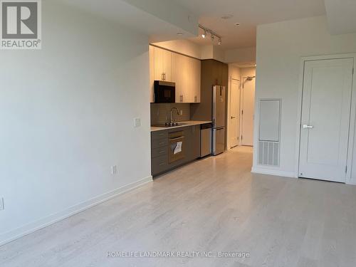 617 - 415 Main Street W, Hamilton, ON - Indoor Photo Showing Kitchen