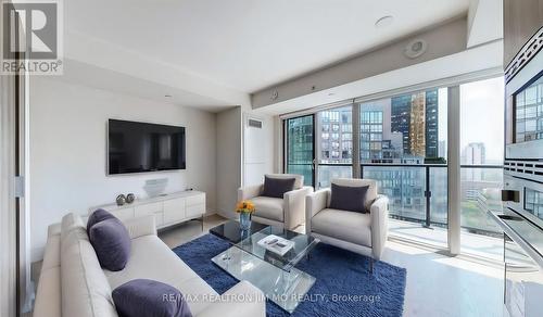 2205 - 955 Bay Street, Toronto, ON - Indoor Photo Showing Living Room