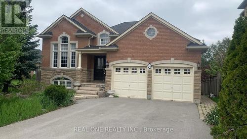 Main Fl - 34 Puccini Drive, Richmond Hill, ON - Outdoor With Facade