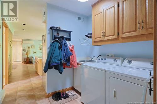 80 Avondale Court, Fredericton, NB - Indoor Photo Showing Laundry Room