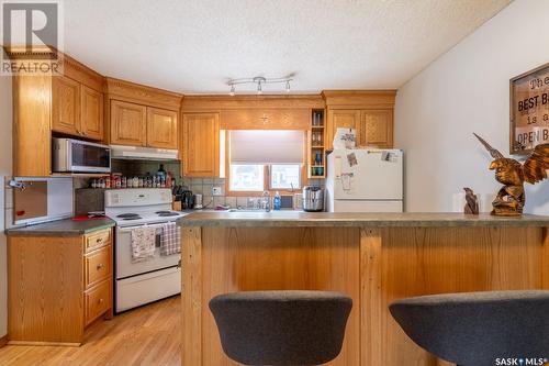 53 Spruceview Road, Regina, SK - Indoor Photo Showing Kitchen