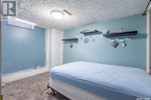53 Spruceview Road, Regina, SK - Indoor Photo Showing Bedroom
