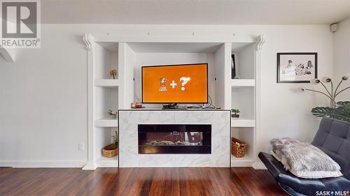 4142 Preston Crescent, Regina, SK - Indoor Photo Showing Living Room With Fireplace