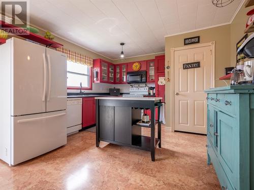 30A Yellow Hill Road, Port Kirwan, NL - Indoor Photo Showing Kitchen