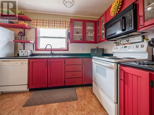 30A Yellow Hill Road, Port Kirwan, NL - Indoor Photo Showing Kitchen