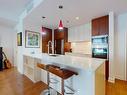 Kitchen - 708-1548 Rue Des Bassins, Montréal (Le Sud-Ouest), QC  - Indoor Photo Showing Kitchen With Upgraded Kitchen 