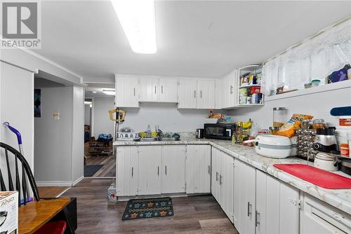 71 Regent Street, Sudbury, ON - Indoor Photo Showing Kitchen