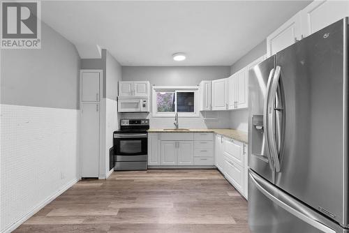 71 Regent Street, Sudbury, ON - Indoor Photo Showing Kitchen With Stainless Steel Kitchen