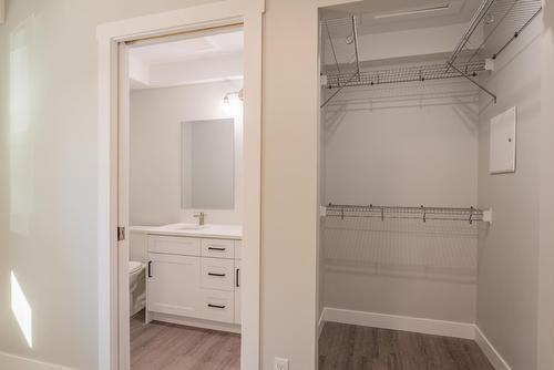3204 Columbia Avenue, Castlegar, BC - Indoor With Storage