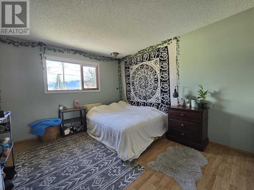 1221 8Th Avenue, Valemount, BC - Indoor Photo Showing Bedroom