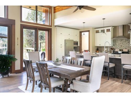 6133 Pippers Lane, Nelson, BC - Indoor Photo Showing Dining Room