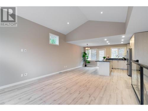 2872 Golf Course Drive, Blind Bay, BC - Indoor Photo Showing Kitchen