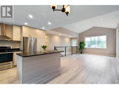 2872 Golf Course Drive, Blind Bay, BC - Indoor Photo Showing Kitchen